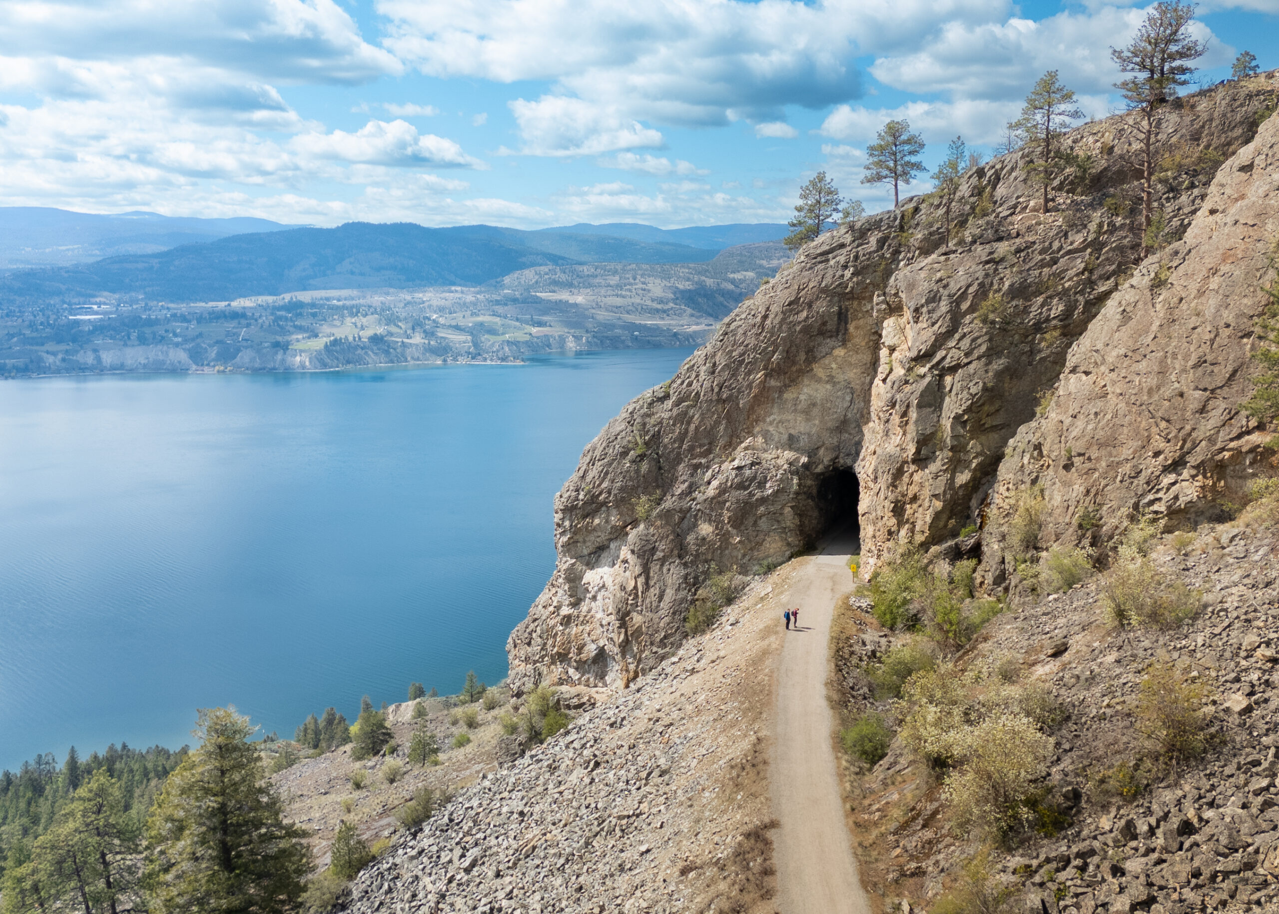 Little Tunnel & Ladybug Trail: Naramata Hike with Stunning Views